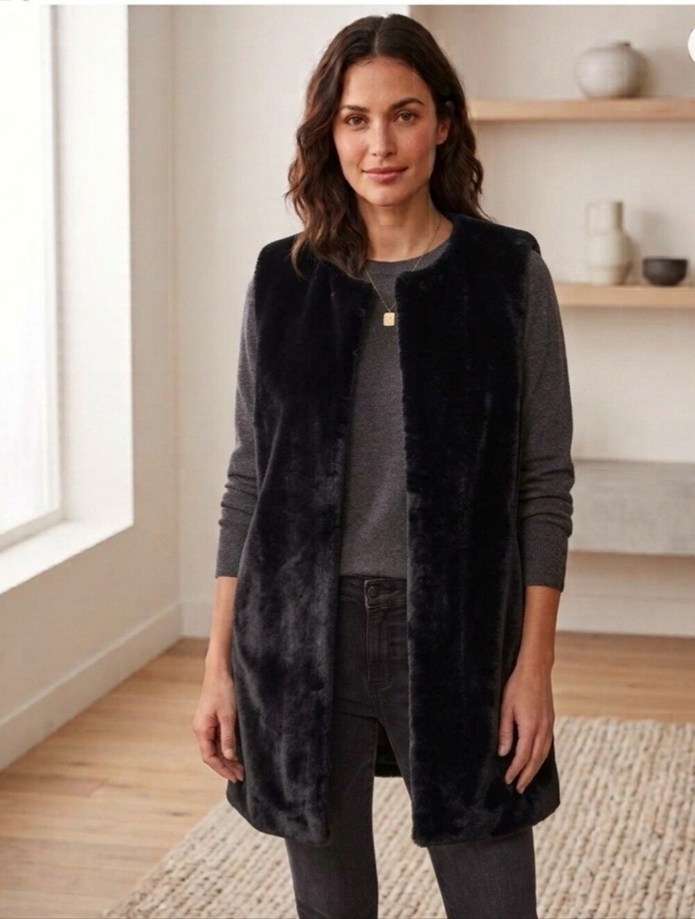 Vince Camuto Oversized Plush Black Faux Fur Vest Size S/M Fall Feminine Cozy